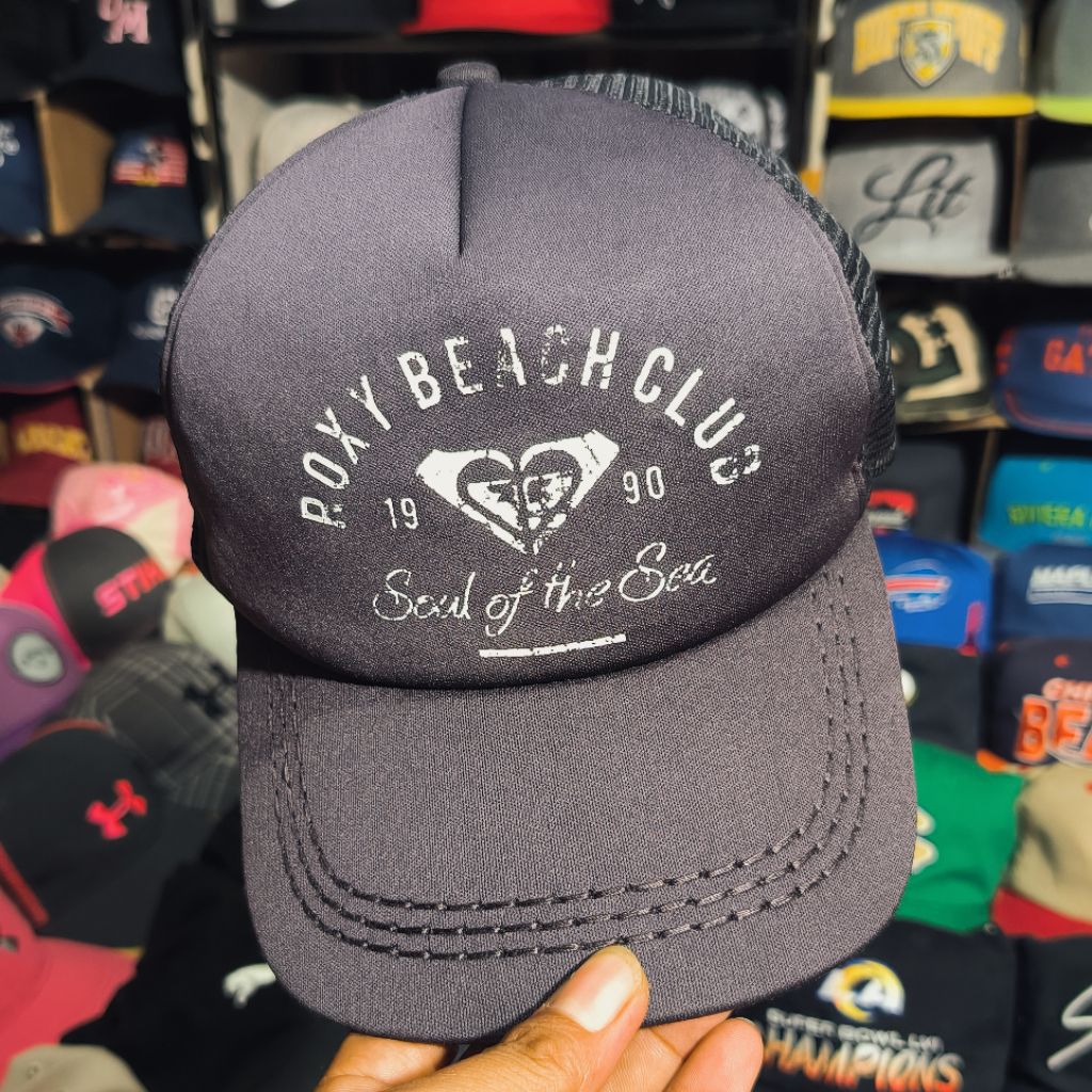 Topi Trucker surfing Roxy