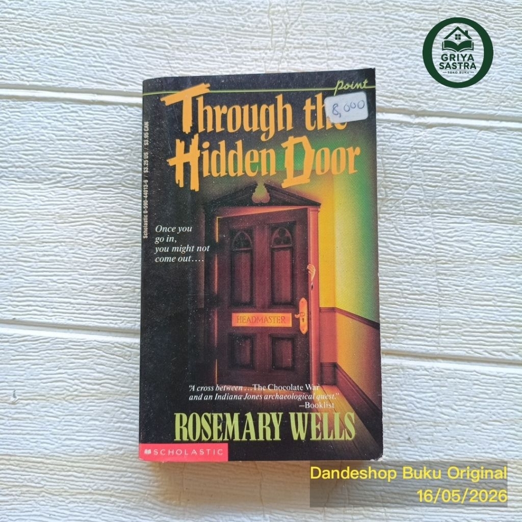 (english) Through The Hidden Door by Rosemary Wells - Novel misteri Bahasa Inggris Bekas Preloved