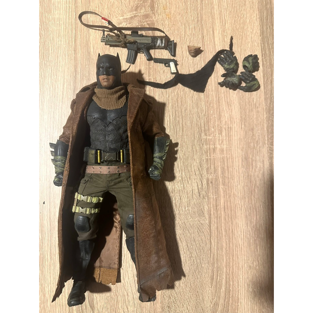 Hot Toys Knightmare Batman