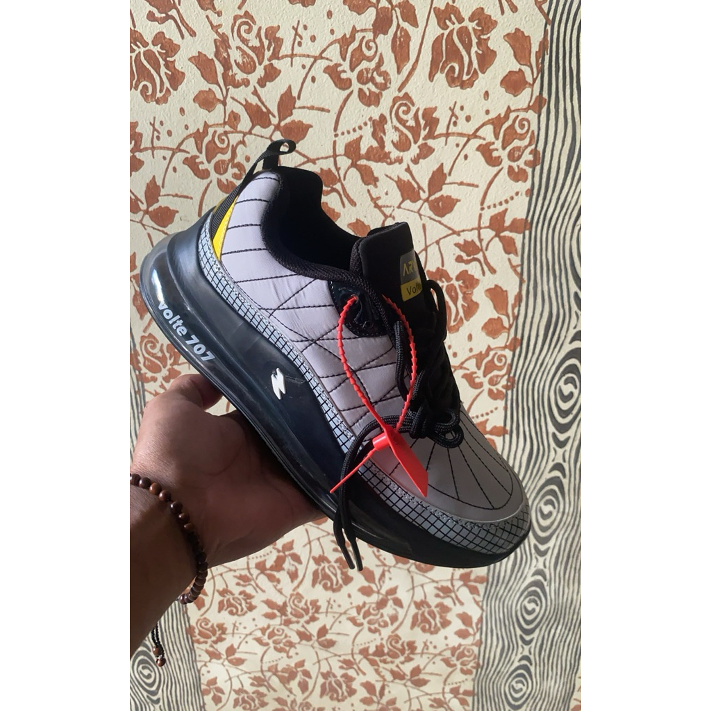 sepatu runing brand lokal ARVY  volte 707