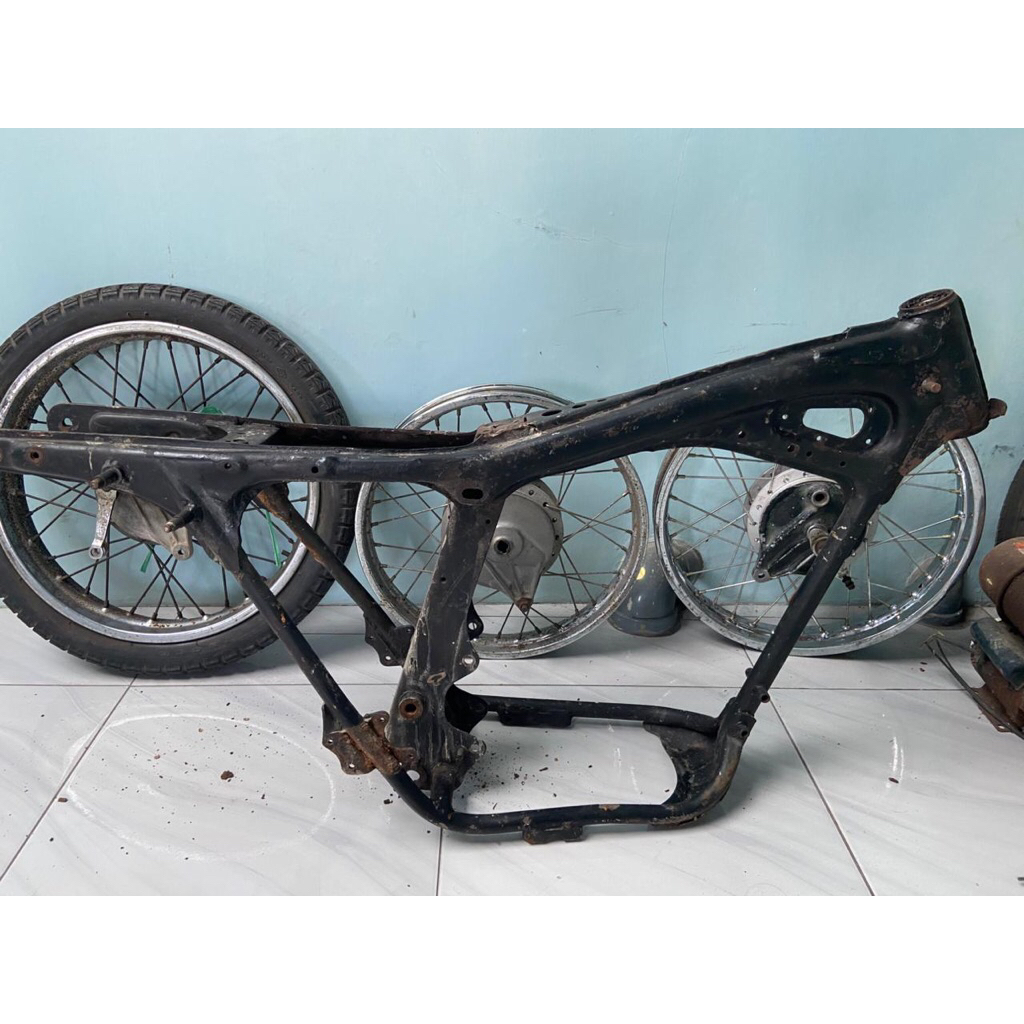 RANGKA CB TWIN 125 ORIGINAL