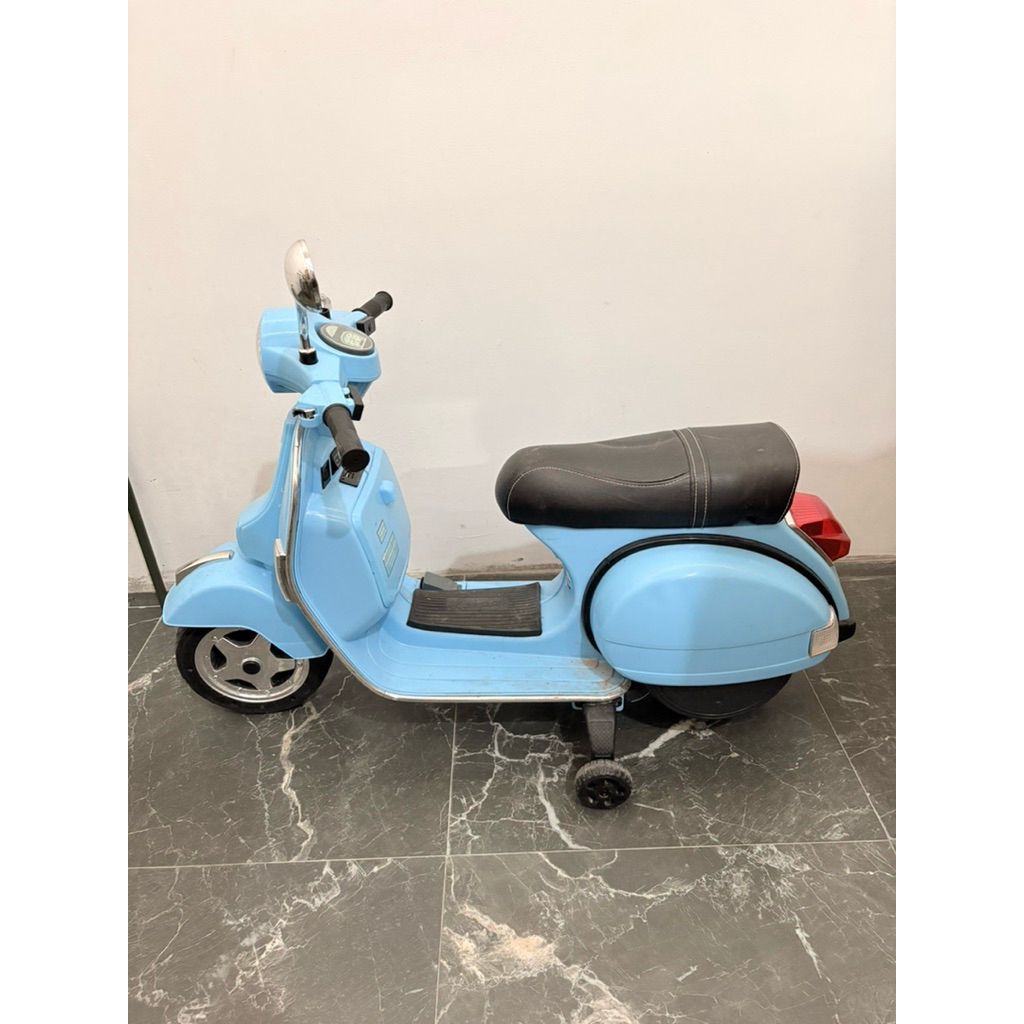 vespa mainan aki