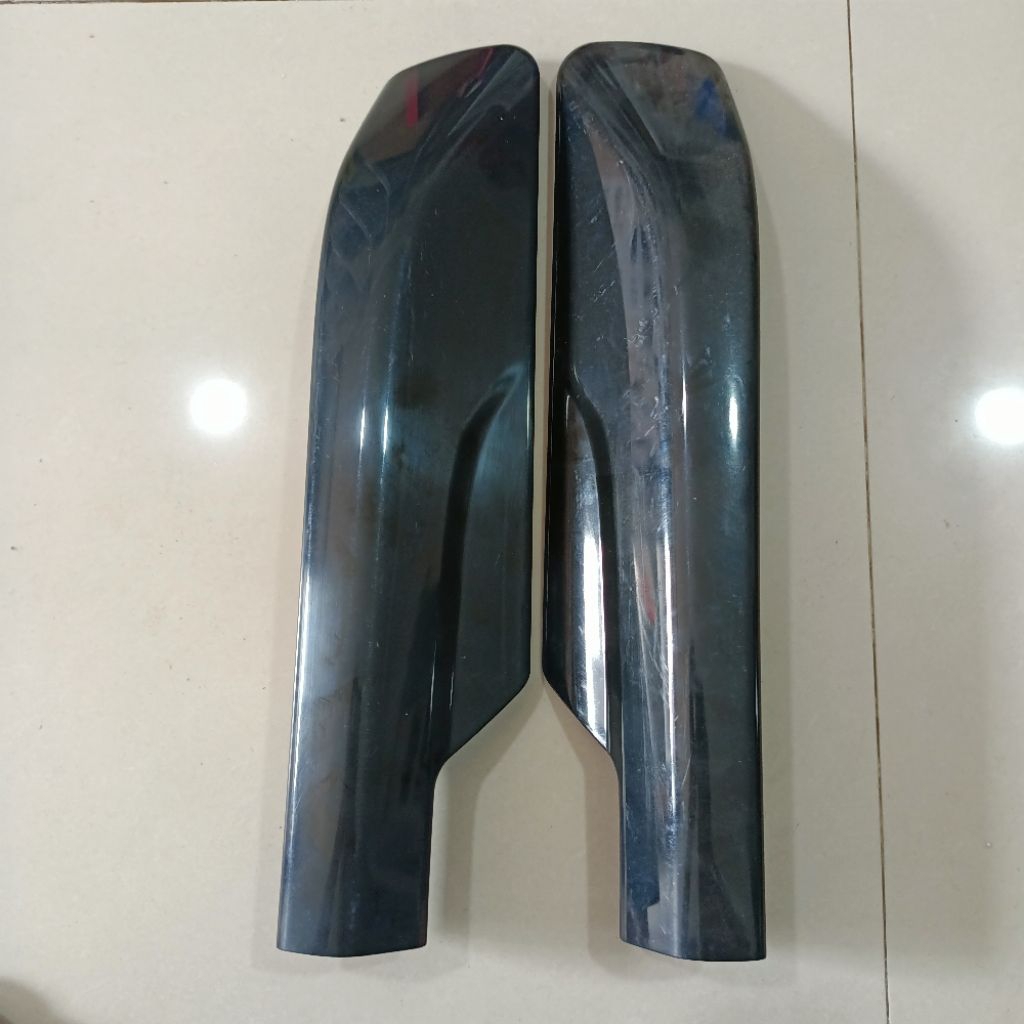 COVER TUTUP ROOF RACK / ROOF RAIL BAGIAN DEPAN MITSHUBISHI XPANDER ORIGINAL 