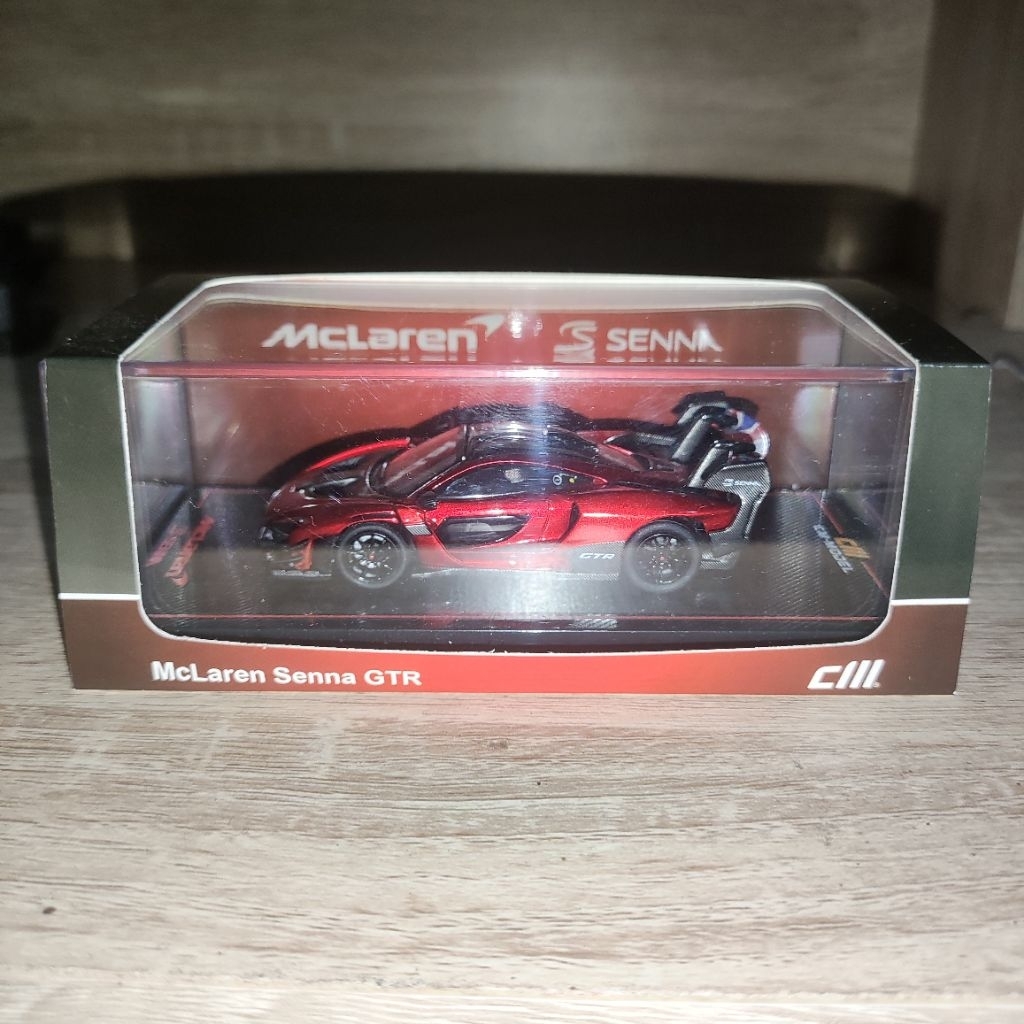 Cm model McLaren senna GTR merah