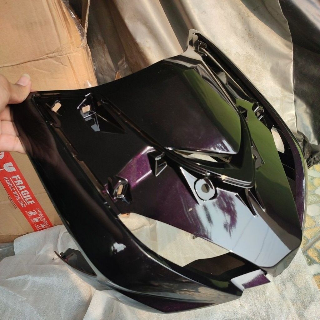 COVER FRONT TOP TAMENG KAP BODY DEPAN HONDA REVO AT MATIC REVO DX WARNA VIOLET 64500-KWW-A70POV ORIG