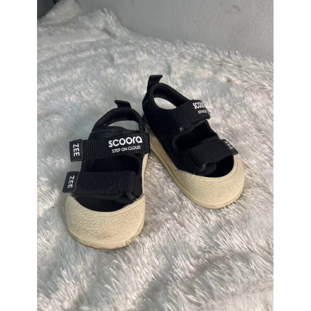 Preloved sandal sepatu anak scoora insole 14cm size 18