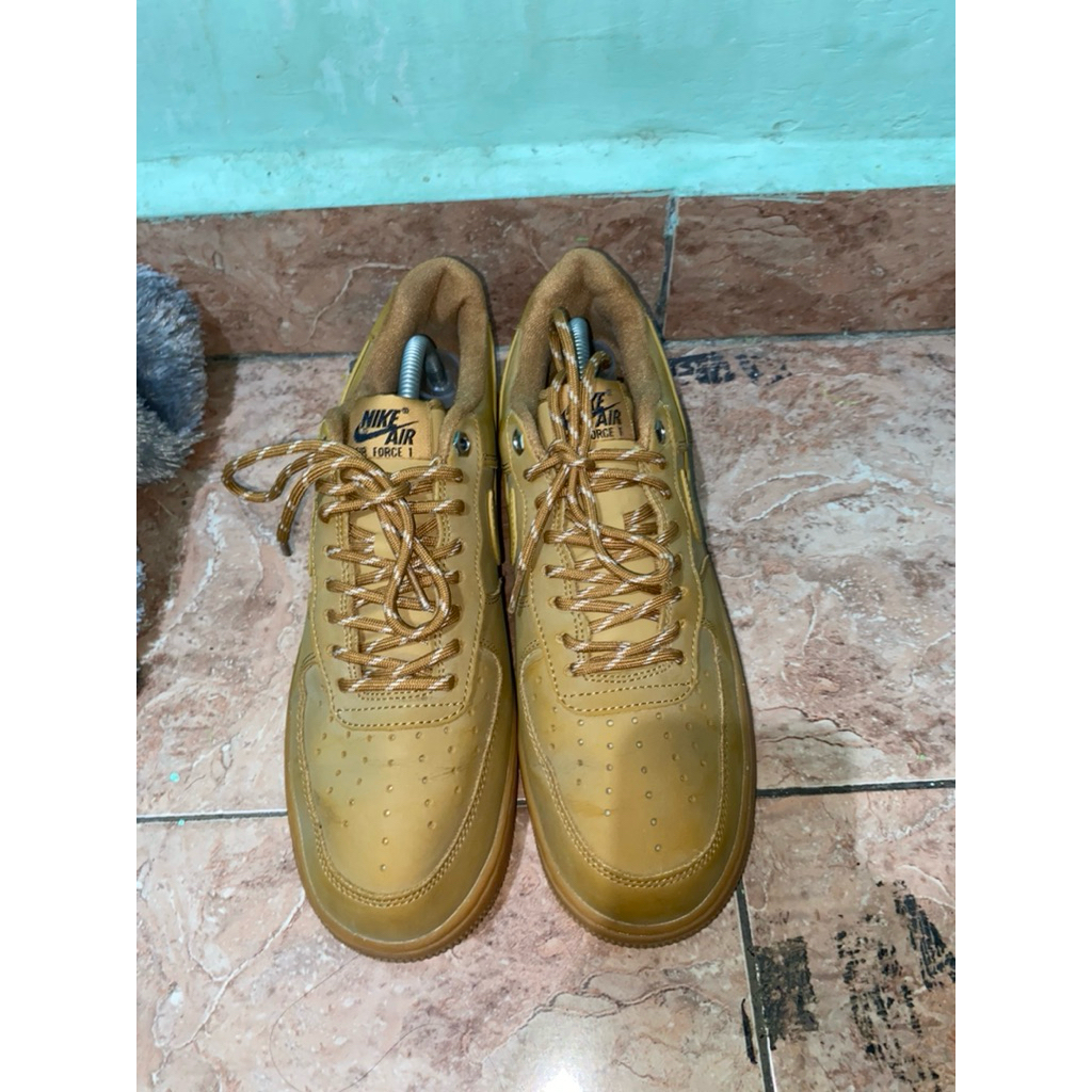 Sepatu Nike Air Force 1 Coklat