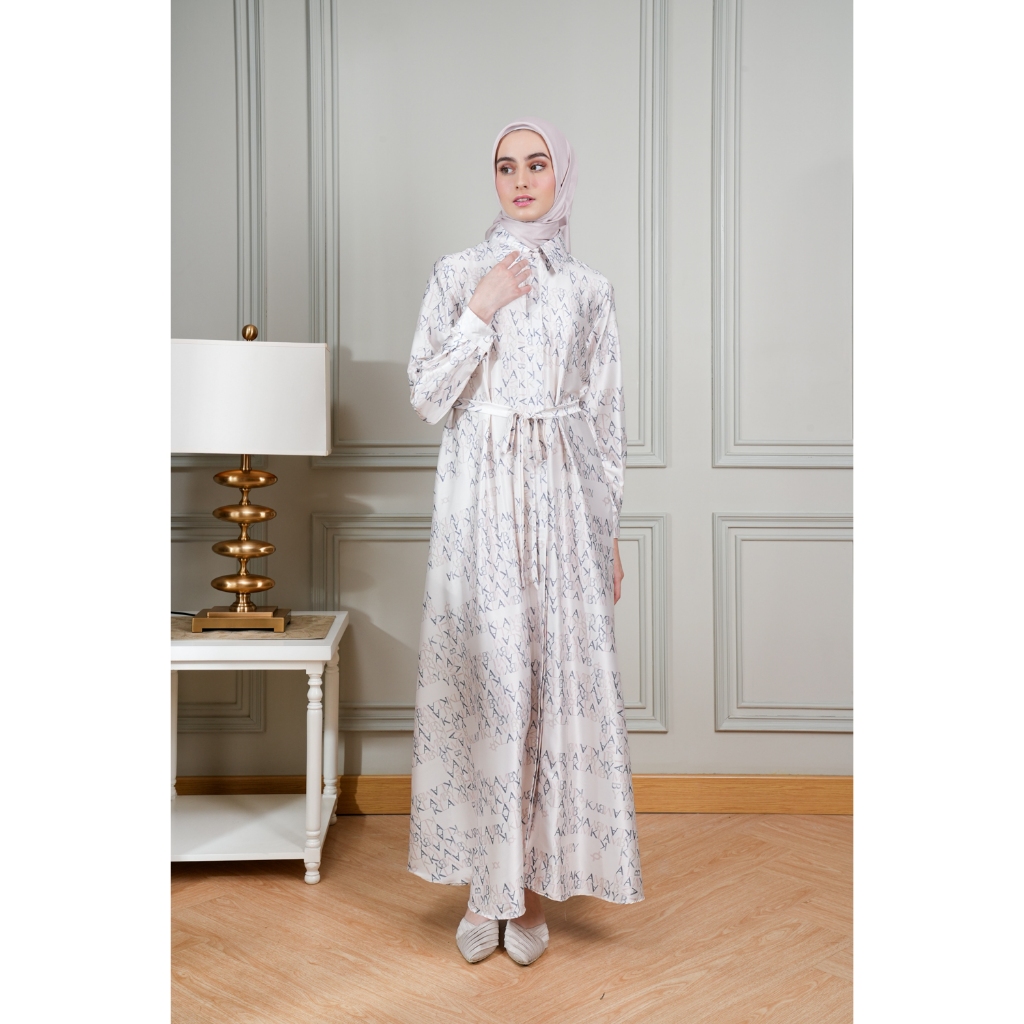 Lexica Dress Wearing Klamby Sale