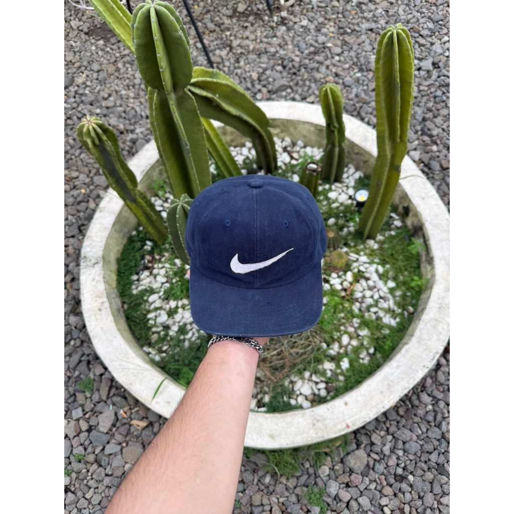 Topi Nike Vintage Big Swoosh Logo