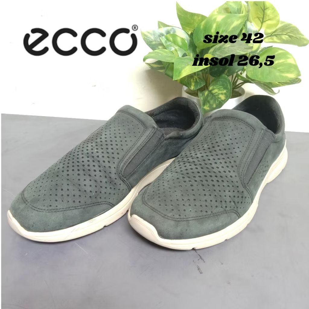 sepatu ecco fesen