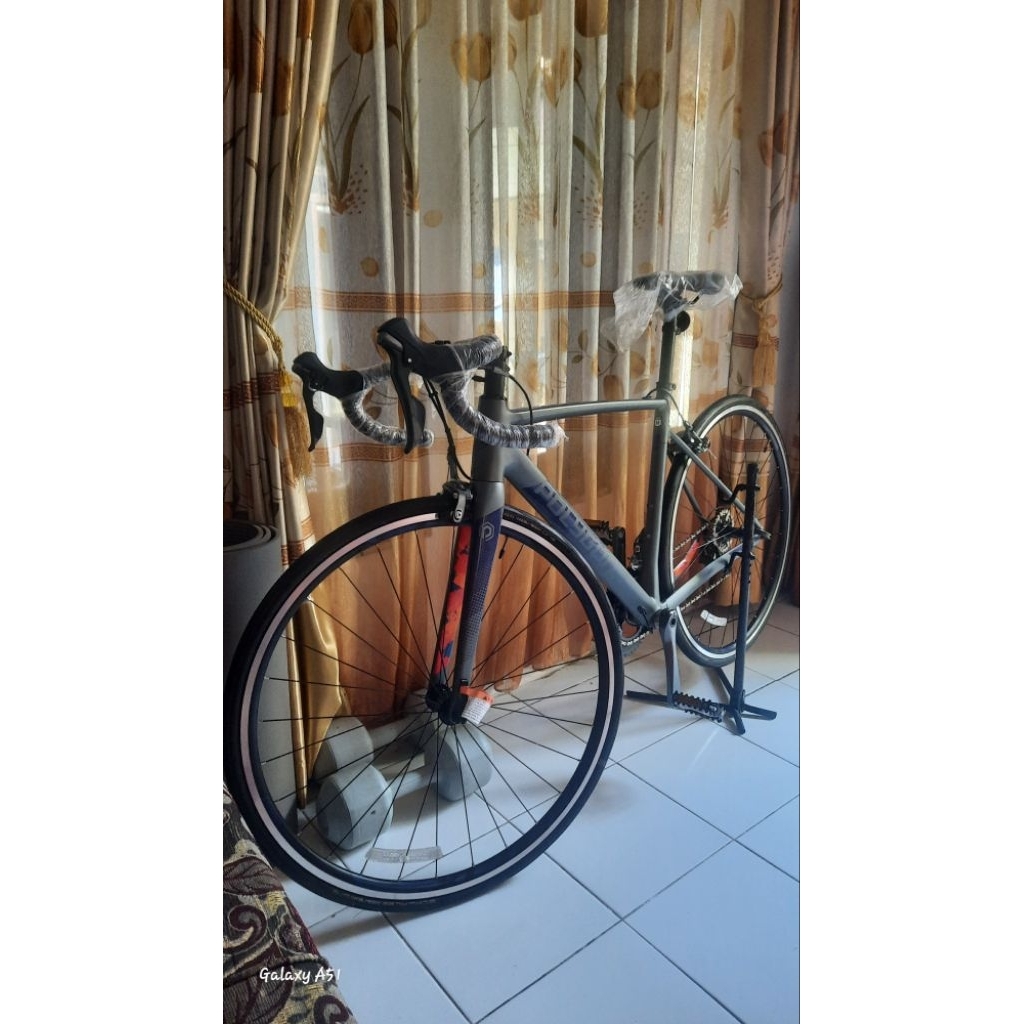 roadbike  polygon strattos s4