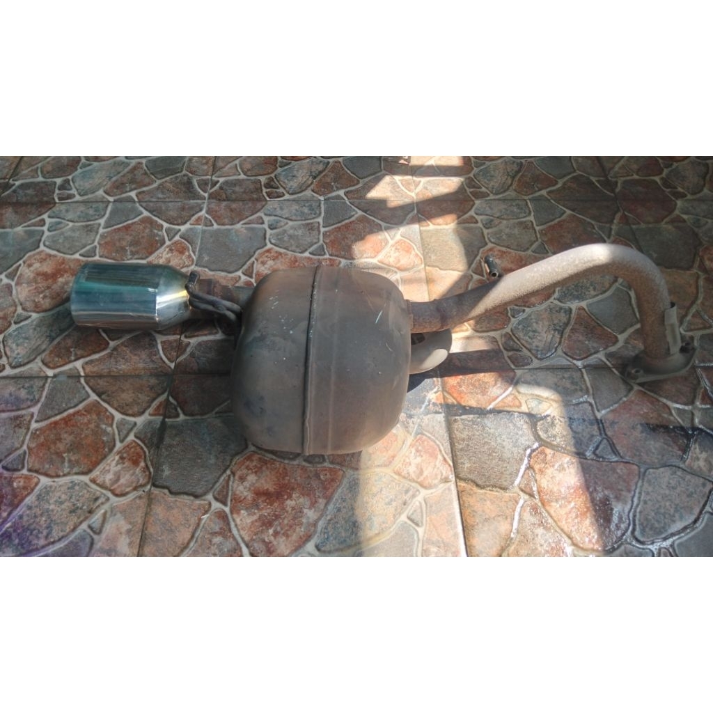 Knalpot Original Copotan Yaris Bakpao Tipe S 2011
