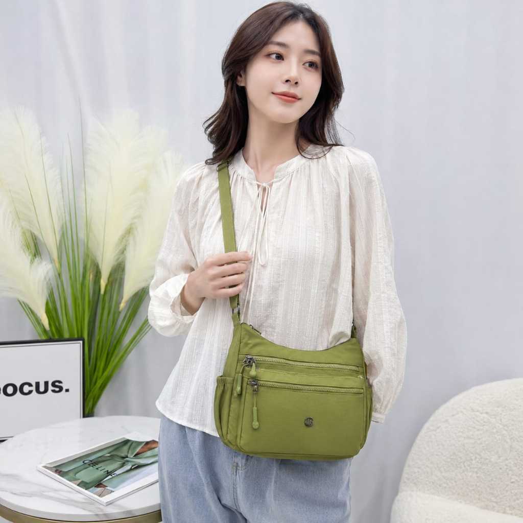 Tas Selempang Wanita Chibao Slingbag Cewek | Banyak Resleting, Ringan & Muat Banyak Best Seller