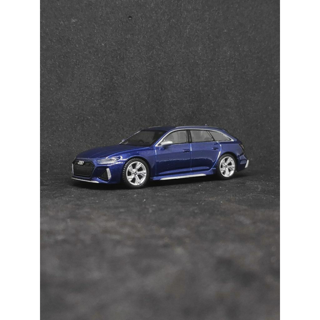 Mini GT Audi RS6 Avant Navara Blue