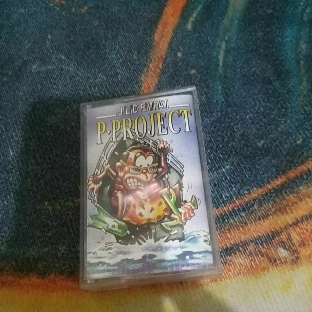 kaset pita jilid empat P Project