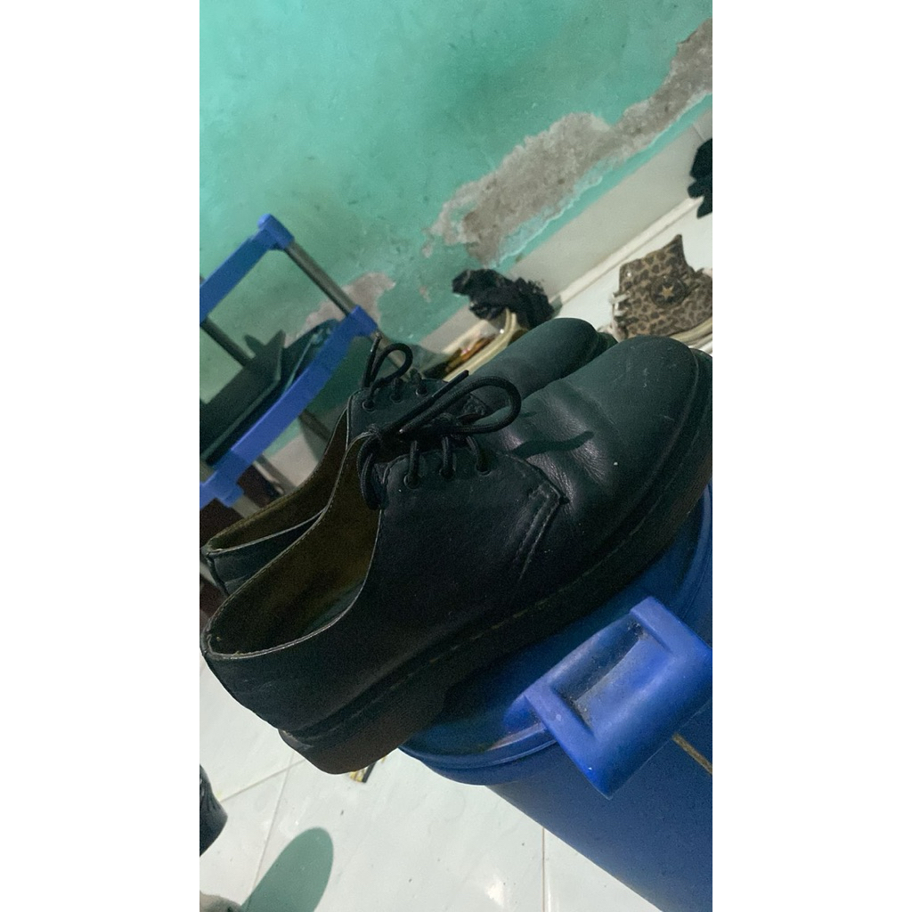 docmart dr martin black smooth