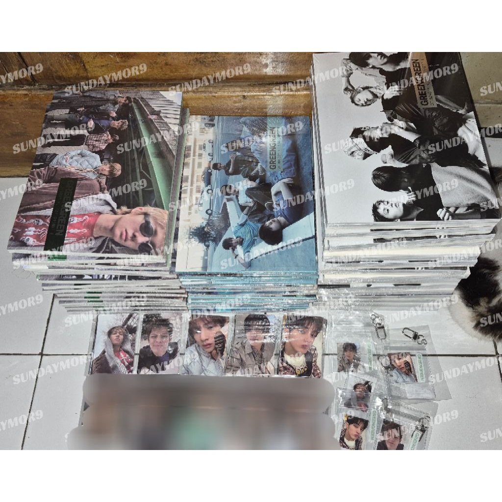 [READY STOCK] +POB CORTIS ALBUM GREENGREEN PHOTOBOOK VER