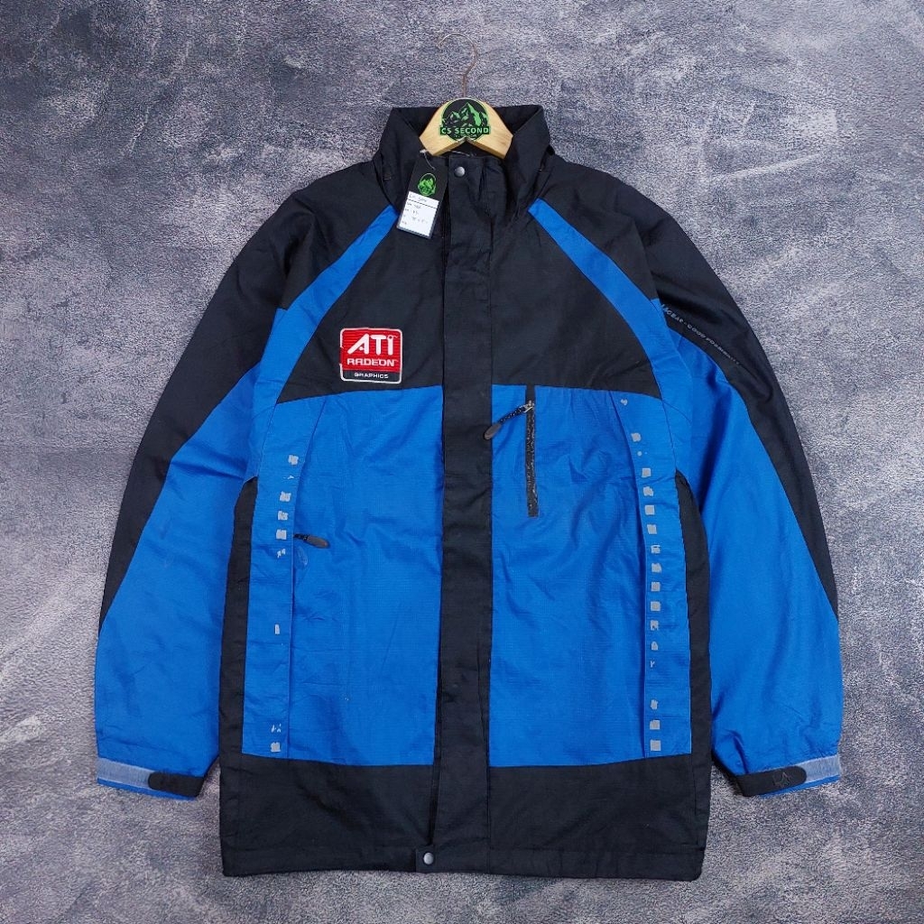 LA GEAR size XL - jacket gunung outdoor second original