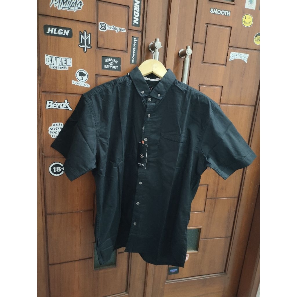 Kemeja Luxton Hitam Polos & Kotak" UK M-2XL || 100%Original