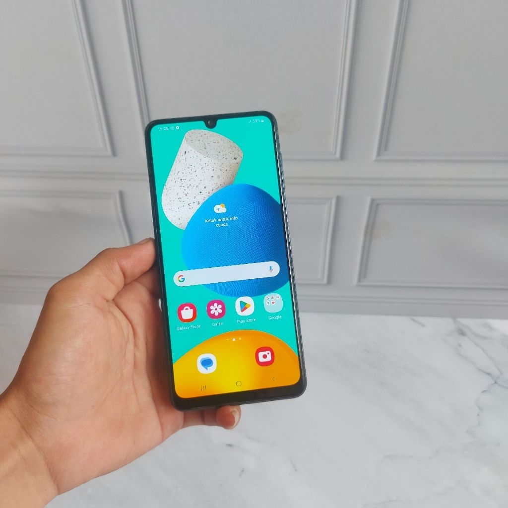 Samsung Galaxy M32. RAM6/128GB,resmi ex sein