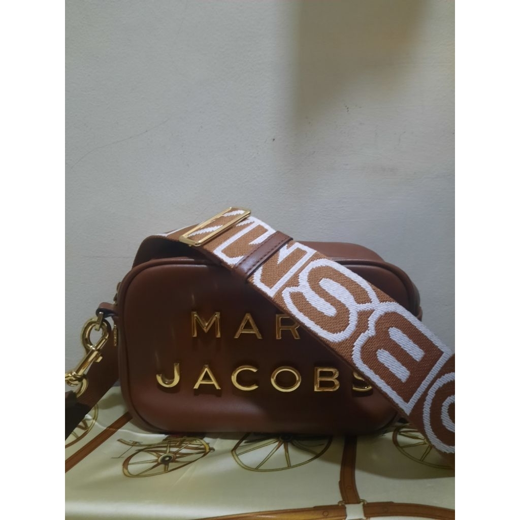 Marc Jacobs the flash camera bag