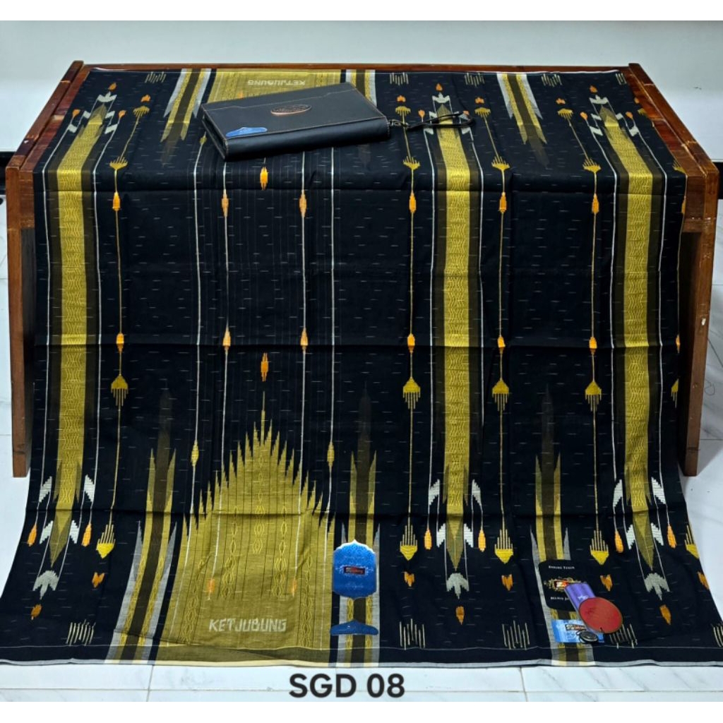 sarung ketjubung kemasan dompet bahan MESRES jahit tengah type skg SGD dan ketjubung  RED/RETRO moti