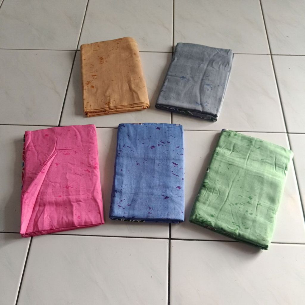 Aulia - SARUNG JUMBO WANITA POLOS SARUNG SANTRIWATI SARUNG RAYON ADEM SARUNG WANITA
