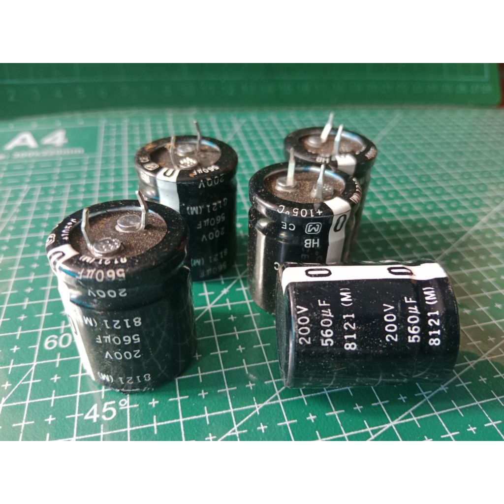5cs kapasitor japan 560uf - 200v