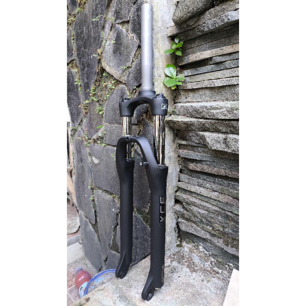 Fork Sr Suntour XCE 27.5 T100