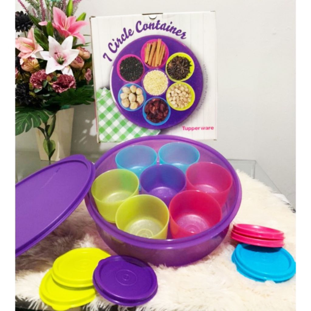 Tupperware 7 circle container box kotor