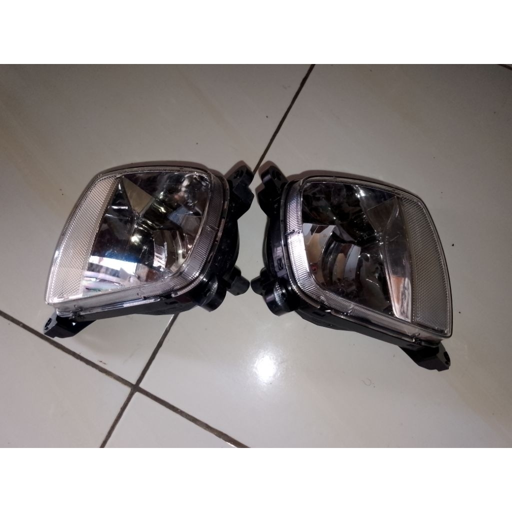 Lampu Kabut Foglamp lampu bemper Kia Pregio kanan kiri original