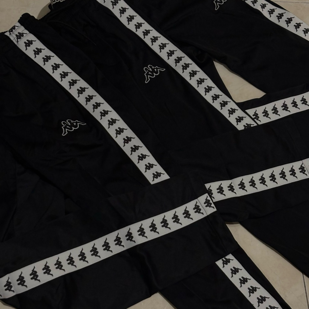 trackpant kappa on white