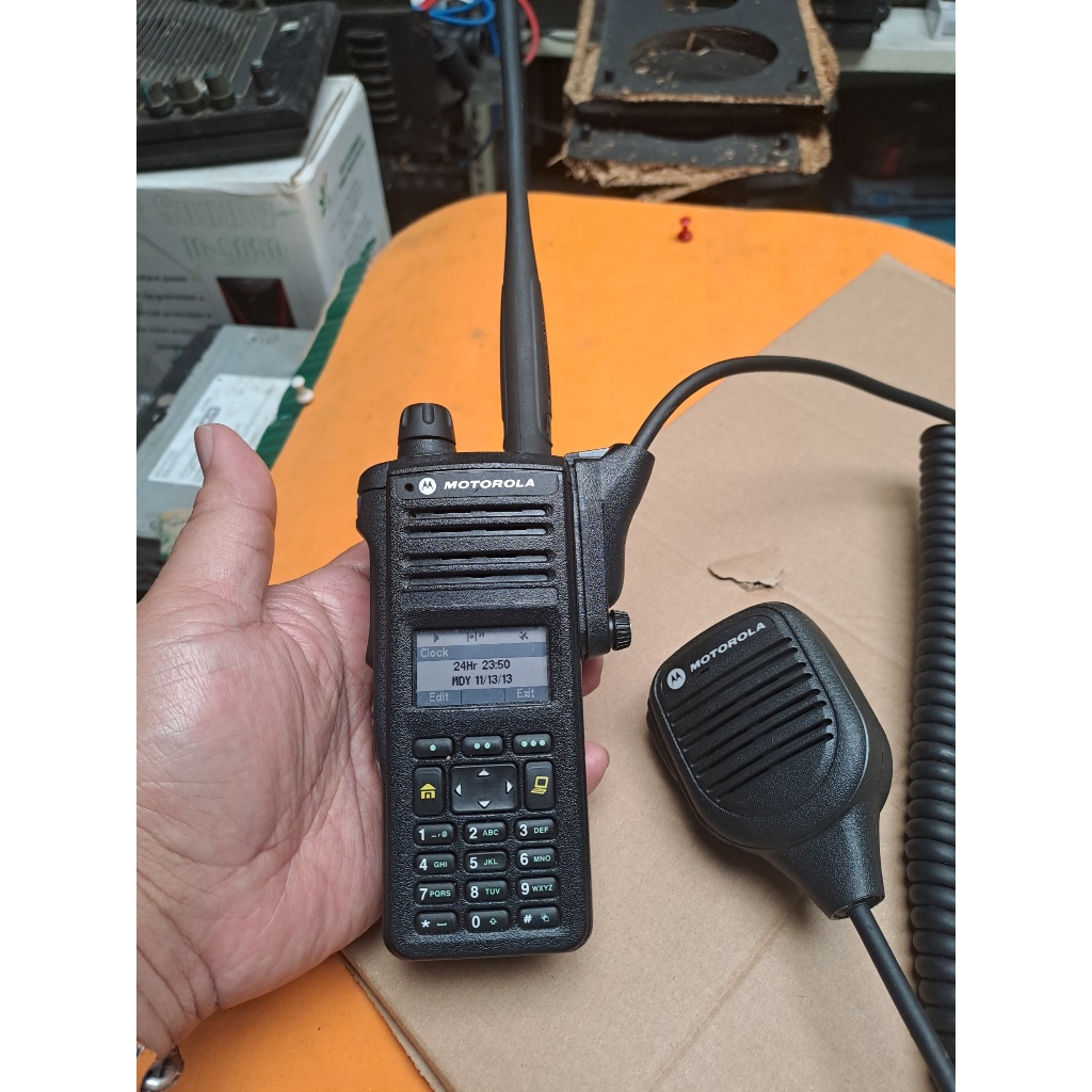 Ht Motorola Apx1000 Frekuensi 800Mhz MOTOROLA APX1000 Kondisi Apa Adanya