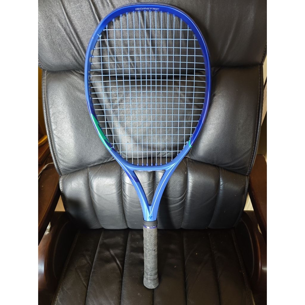 raket tenis tennis yonex Ezone 100L 285G second bekas L2