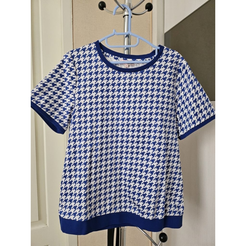 Top motif houndstooth karoro PRELOVED/BEKAS