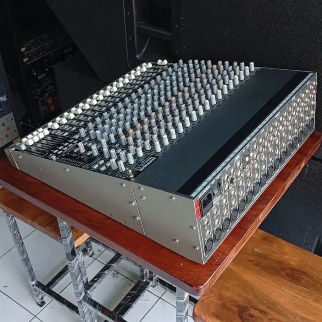 ORIGINAL MACKIE VLZ3 1604 MULUS DAN NORMAL MIXER 16 CH