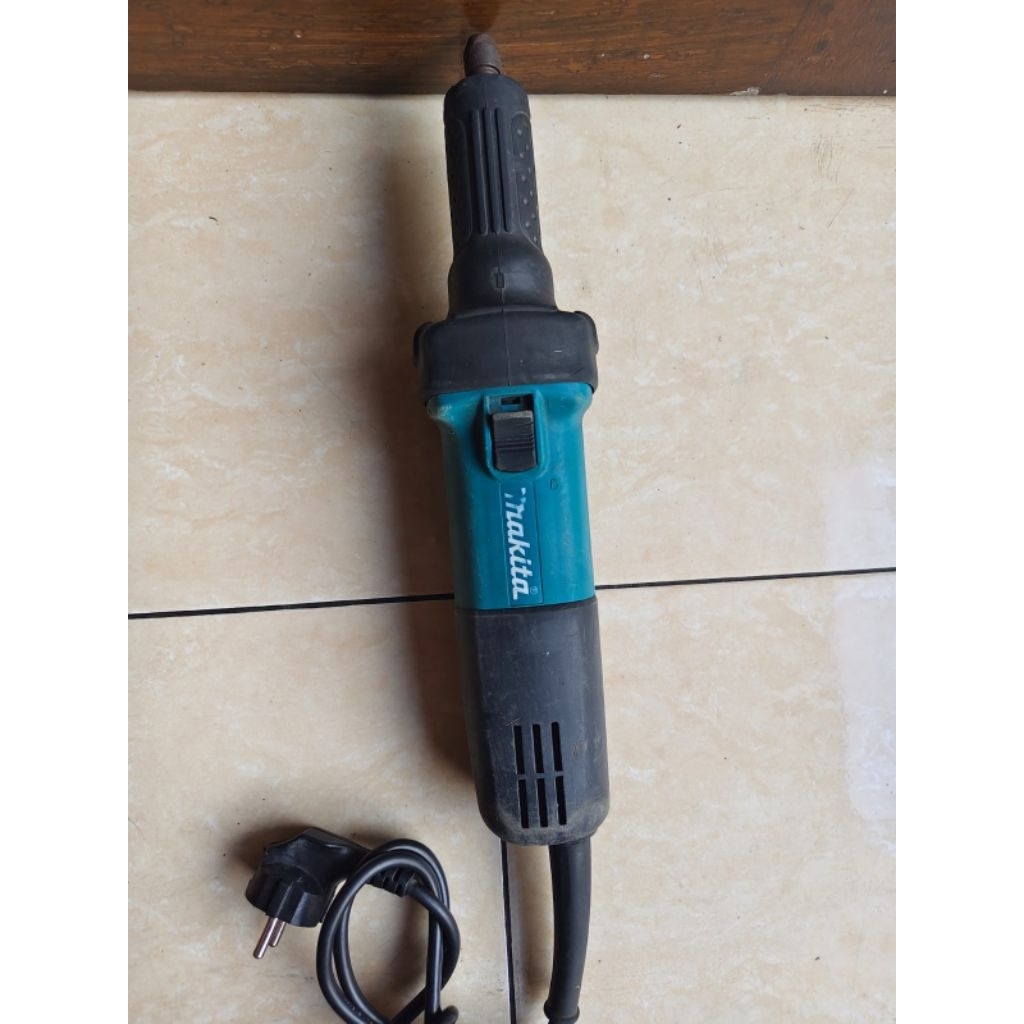 mesin gerinda botol bor cun Makita GD0601die grinder second