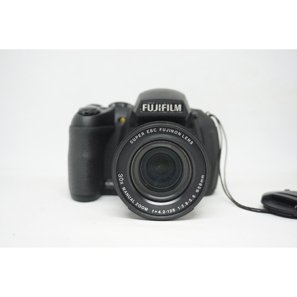 Fujifilm Finepix HS25 EXR aka HS 25 EXR