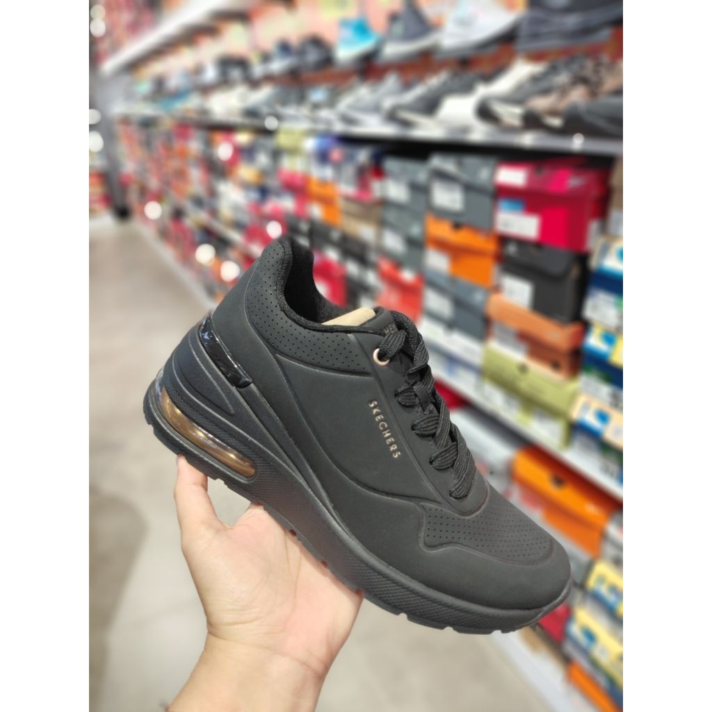 SEPATU WEDGES SKECHERS MILLION