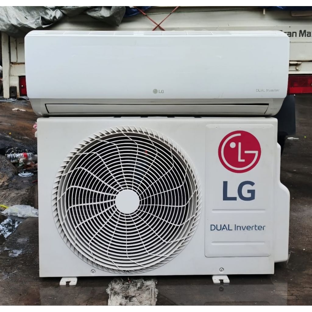 AC LG Dual Inverter 1/2 PK R 32  SECOND + pasang (free ongkir se-jabotabek)