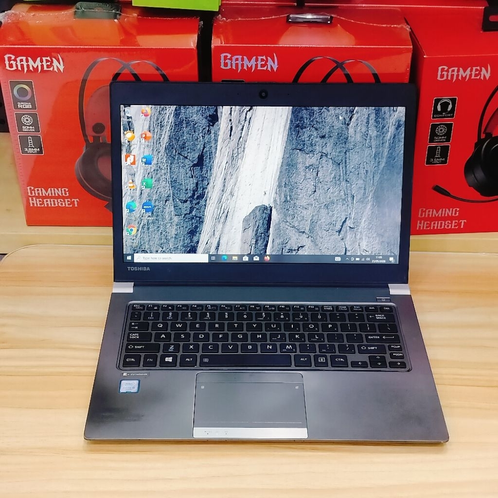 Di Jual Laptop Toshiba Dynabook B55 Core i5 Gen 6 | RAM 4GB | SSD 256GB - Siap Pakai