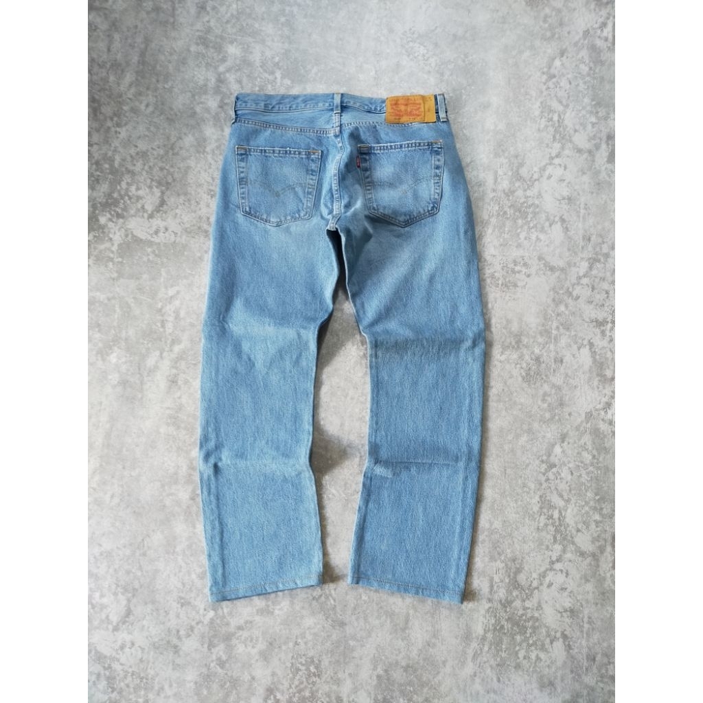Celana Jeans Levis 501
