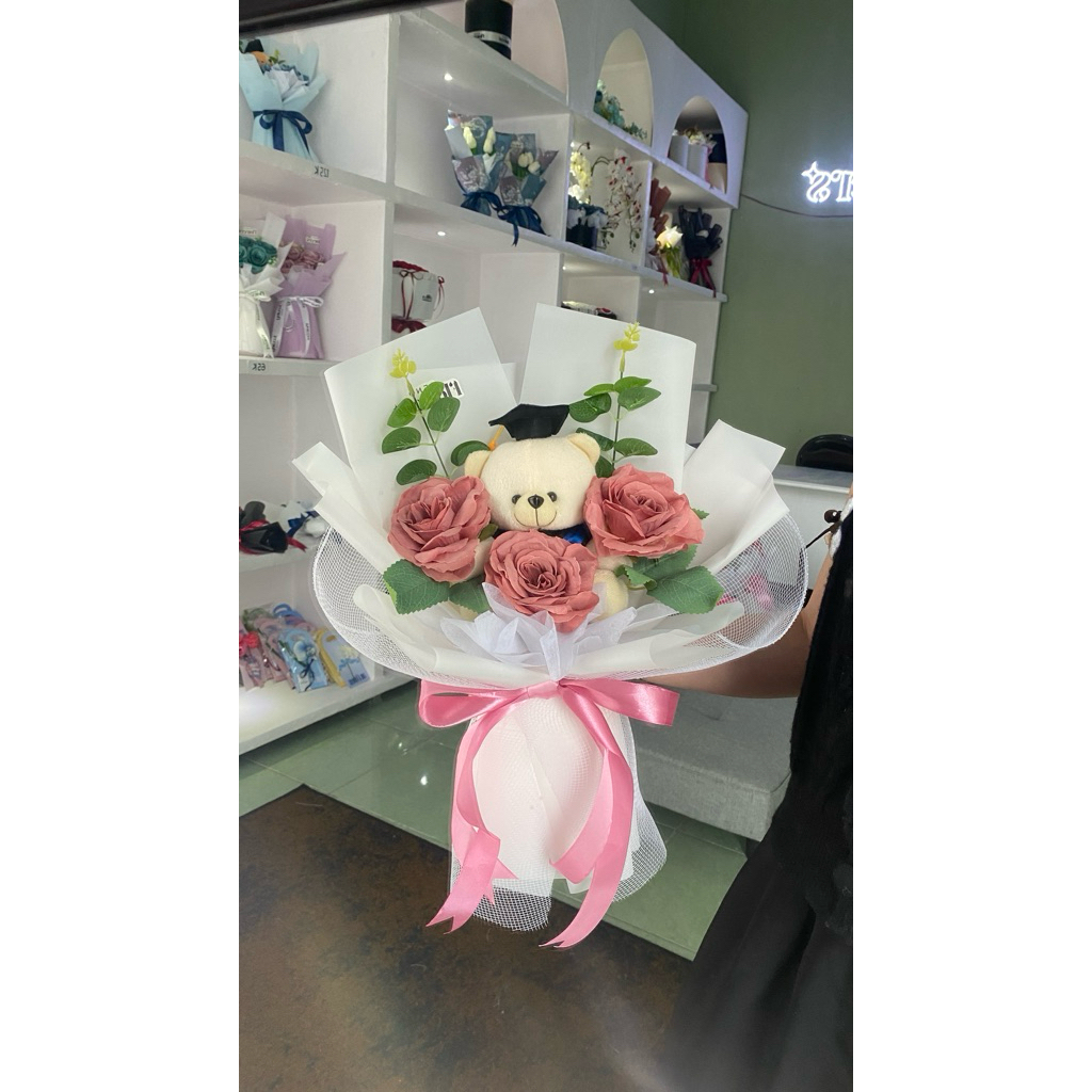 Bucket Wisuda | Bouquet Artificial Bucket Bunga Mawar Wisuda | Bunga Palsu | bucket murah | bucket c