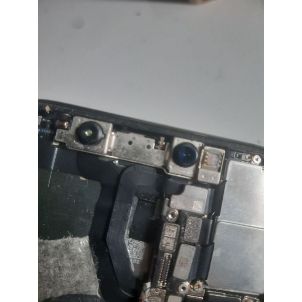 kamera depan iphone xs copotan