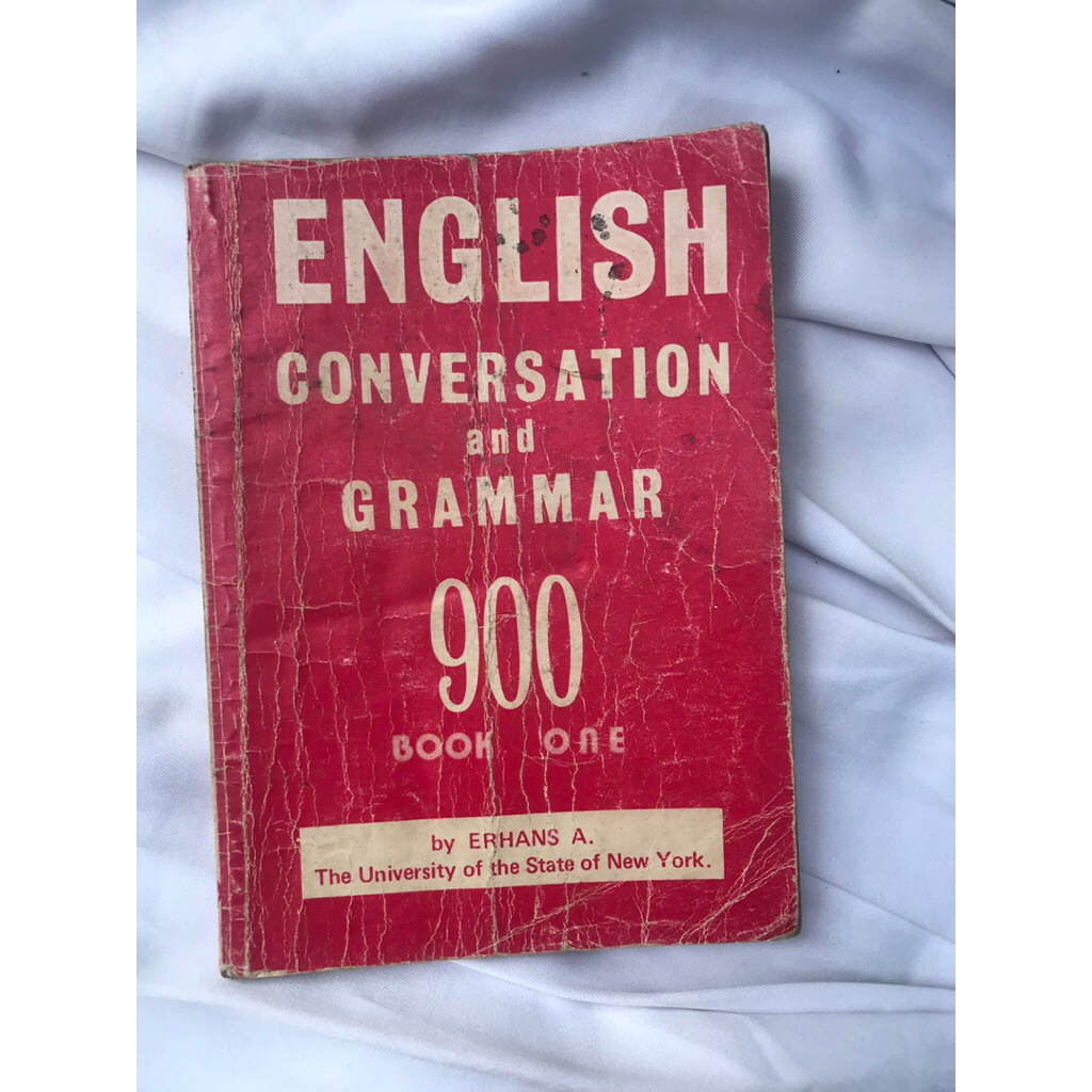 English Conversation and Grammar 900 book one