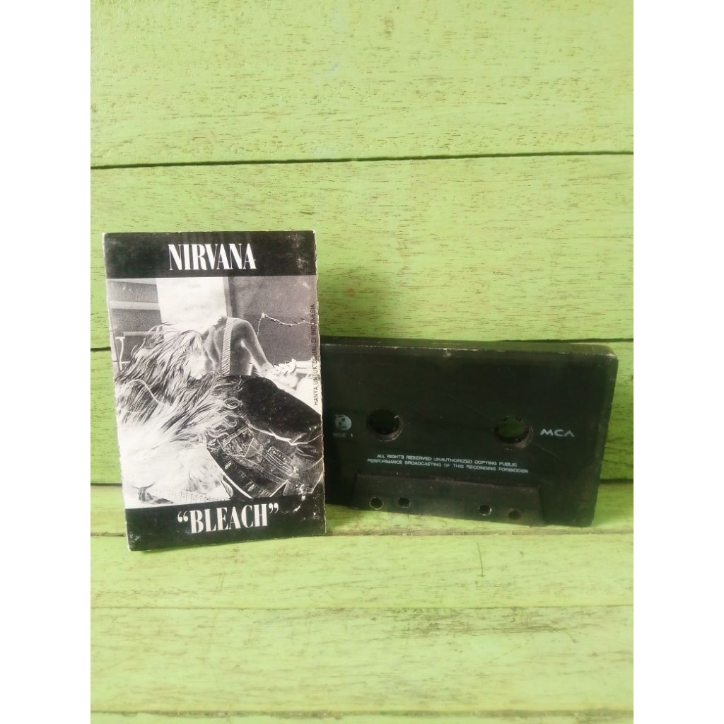 kaset Nirvana - Bleach
