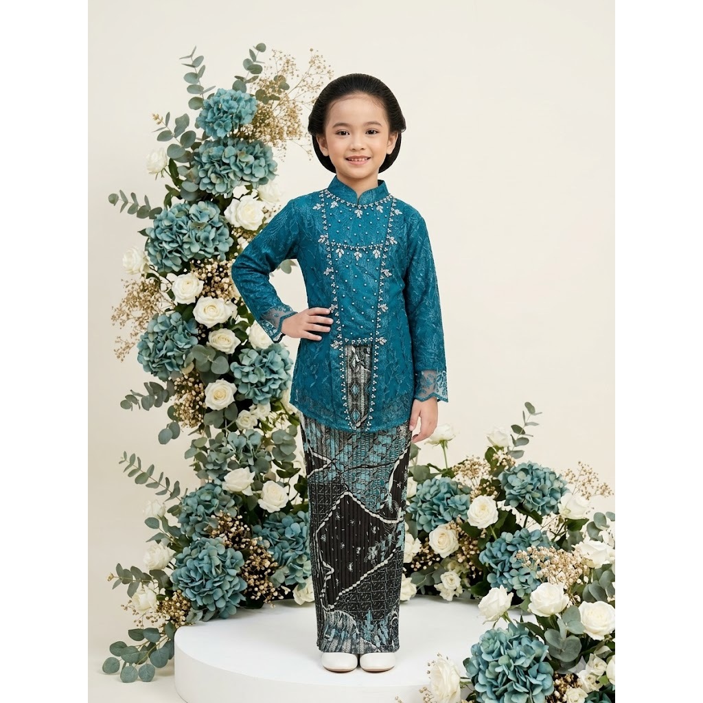 RA Kebaya - Setelan Kebaya Kutu Baru Anak Perempuan Modern Brokat Payet Mewah / Baju Kartinian Konda