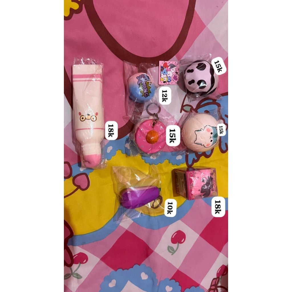 PRELOVED SQUISY LUCU