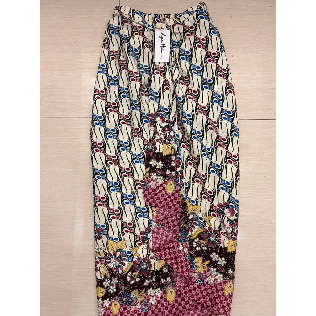 NEW Lyne Halim Rok Batik Dobby Lereng – size 12 Skirt Belalai Wanita Pinggang Karet
