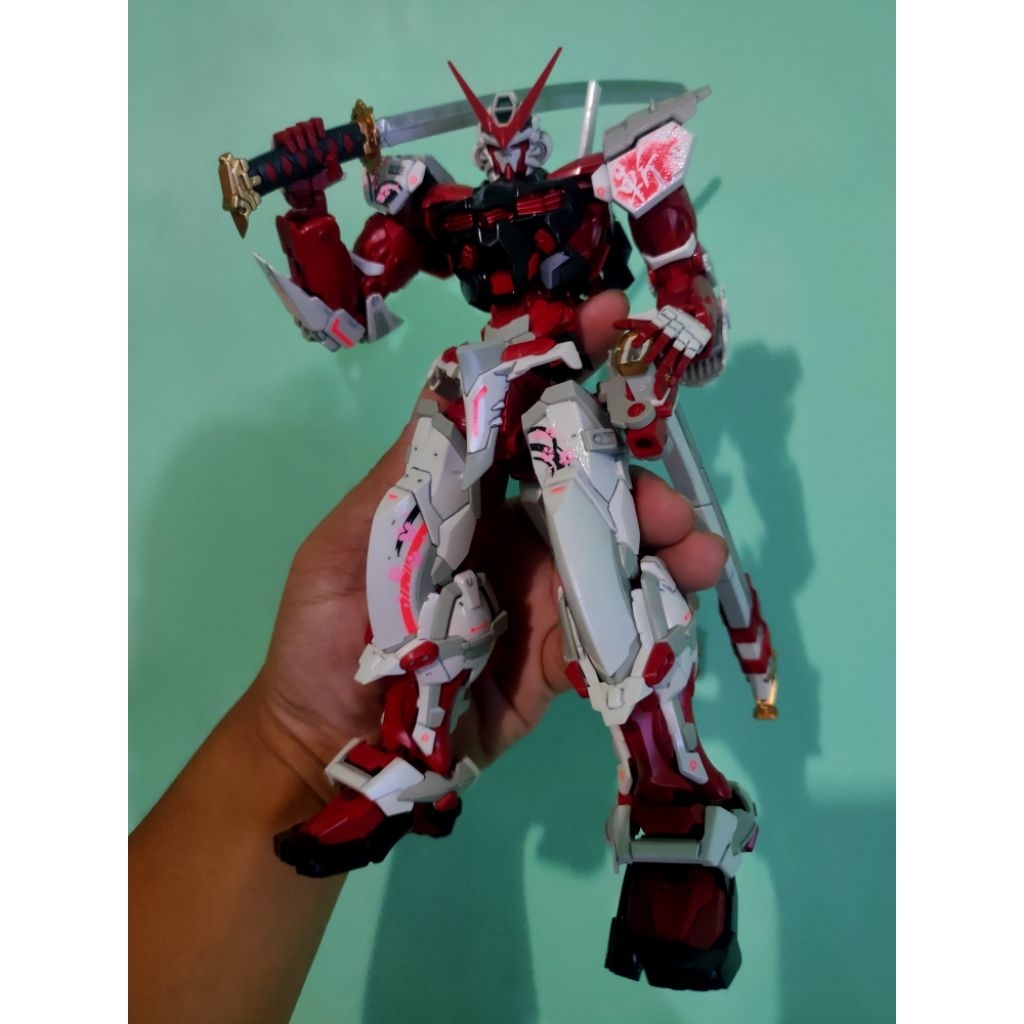 MG Astray Red Frame merk MJH
